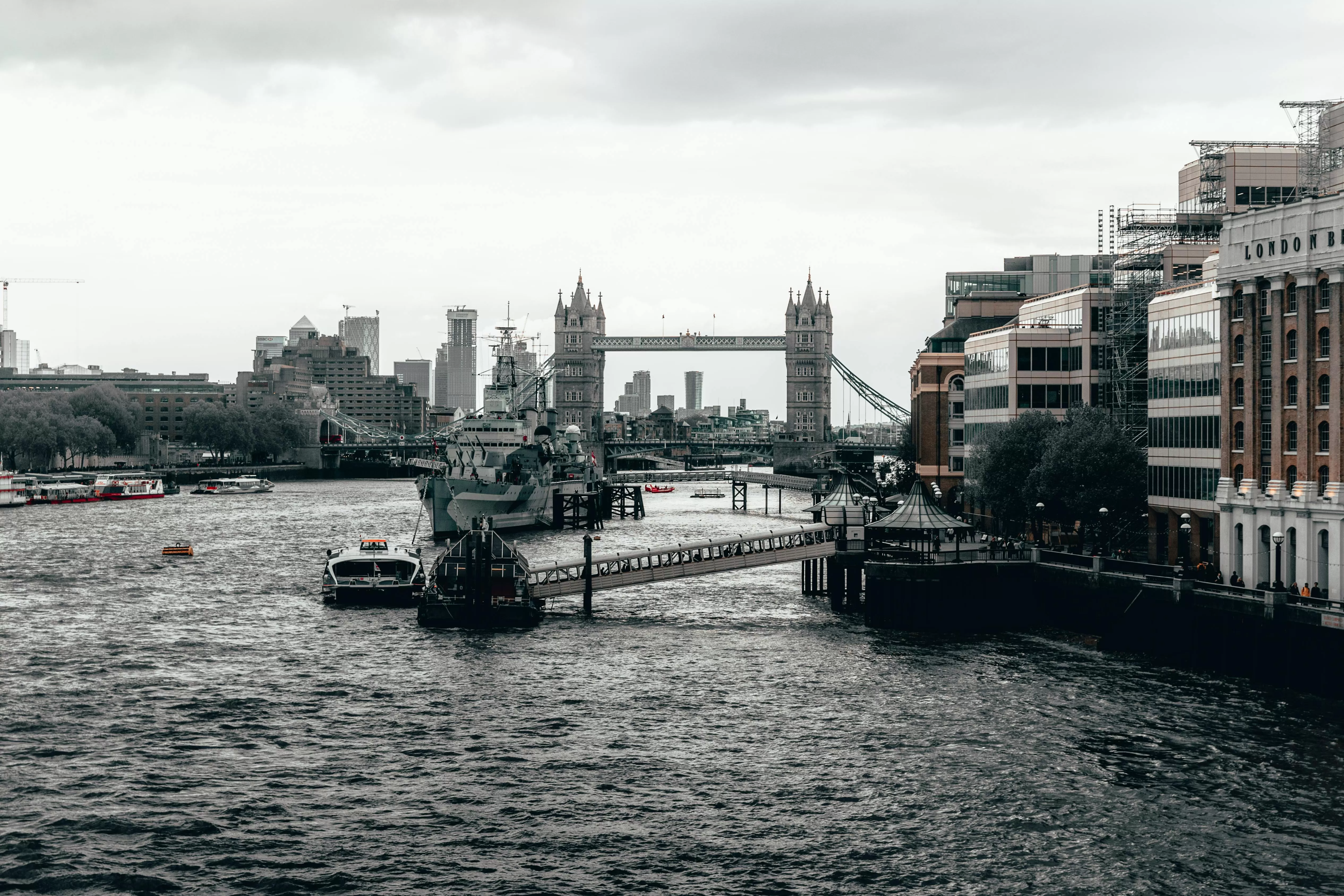 Best Time to Buy a House in the UK: Months When Buyers Get Better Deals