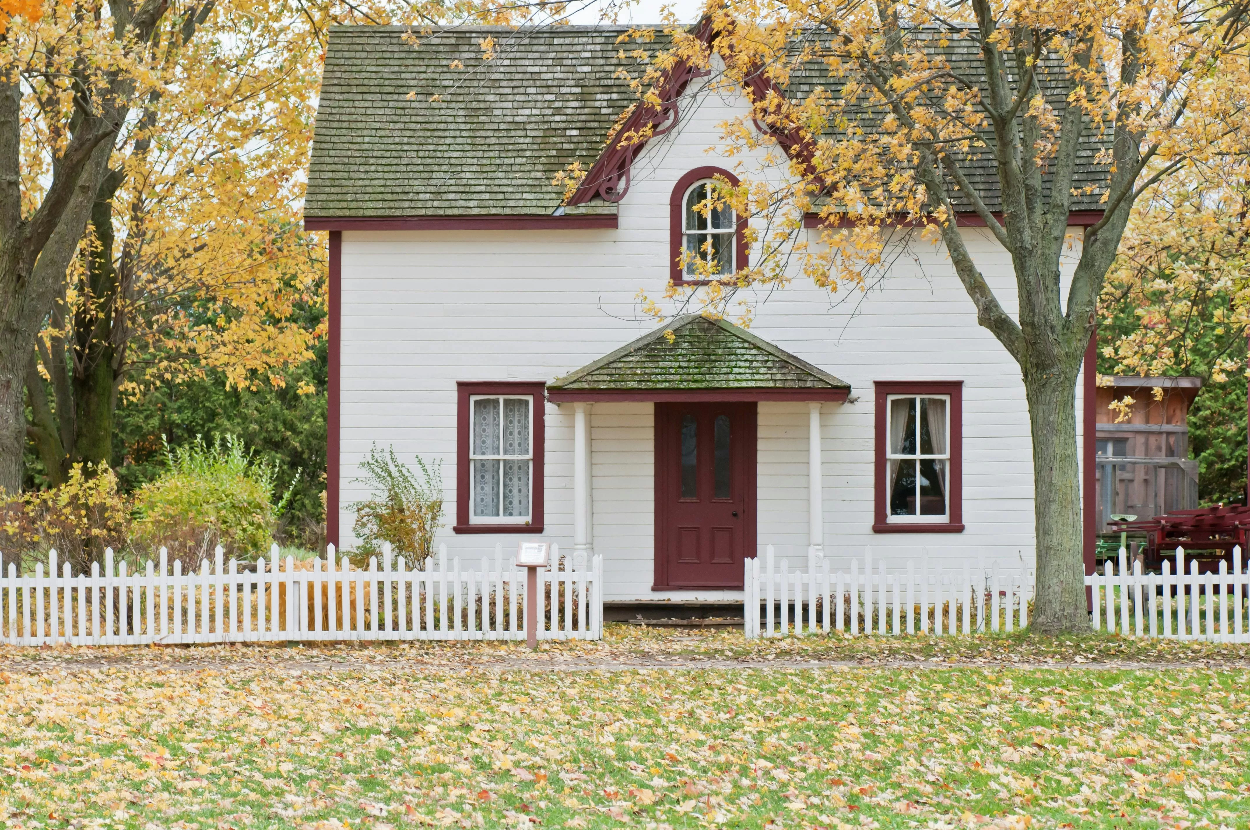 Buy House with Garden in London: Best Areas, Prices, and Family Friendly Options