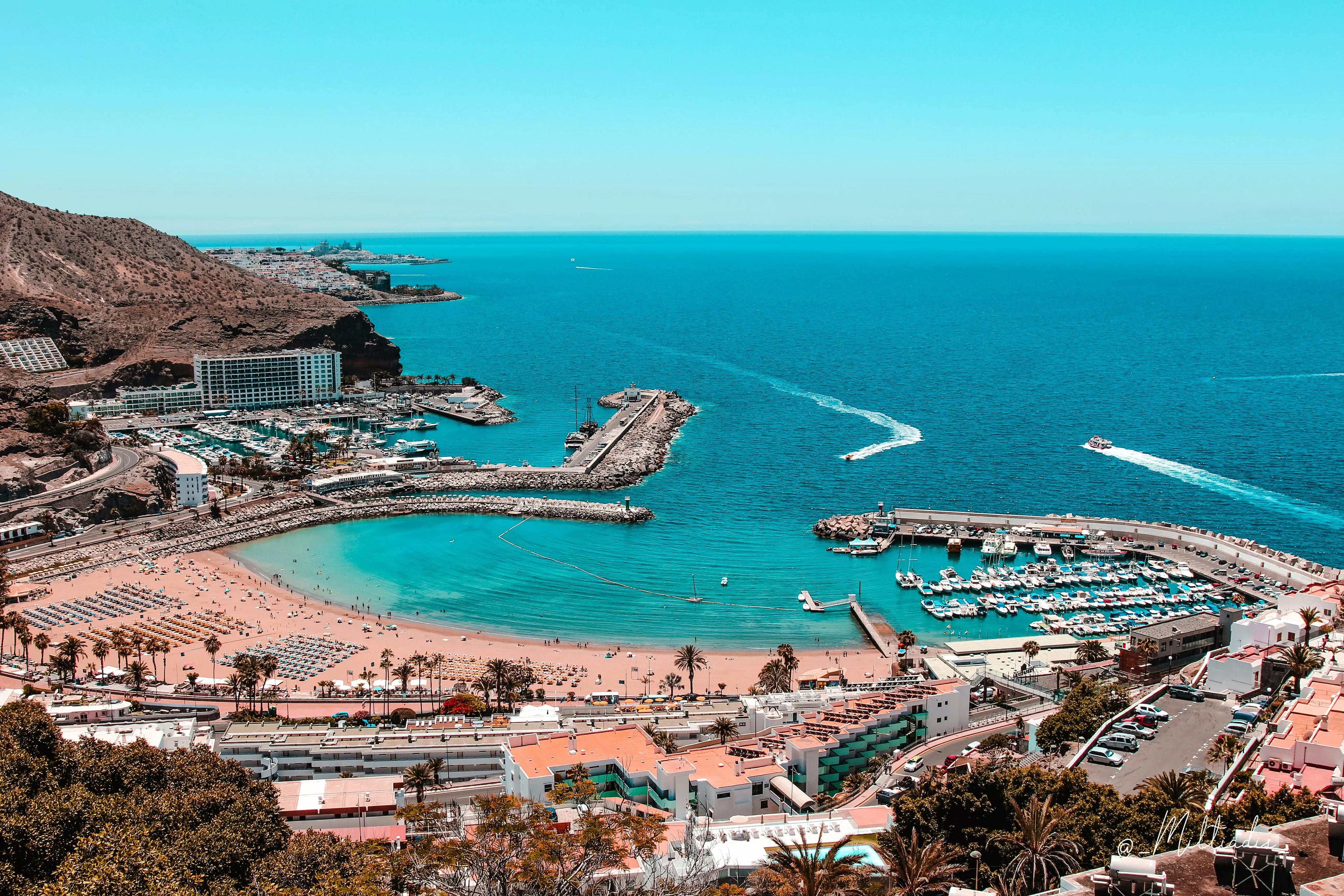 Buying a Holiday Home in Gran Canaria: Best Areas, Rental Returns, and Ownership Tips