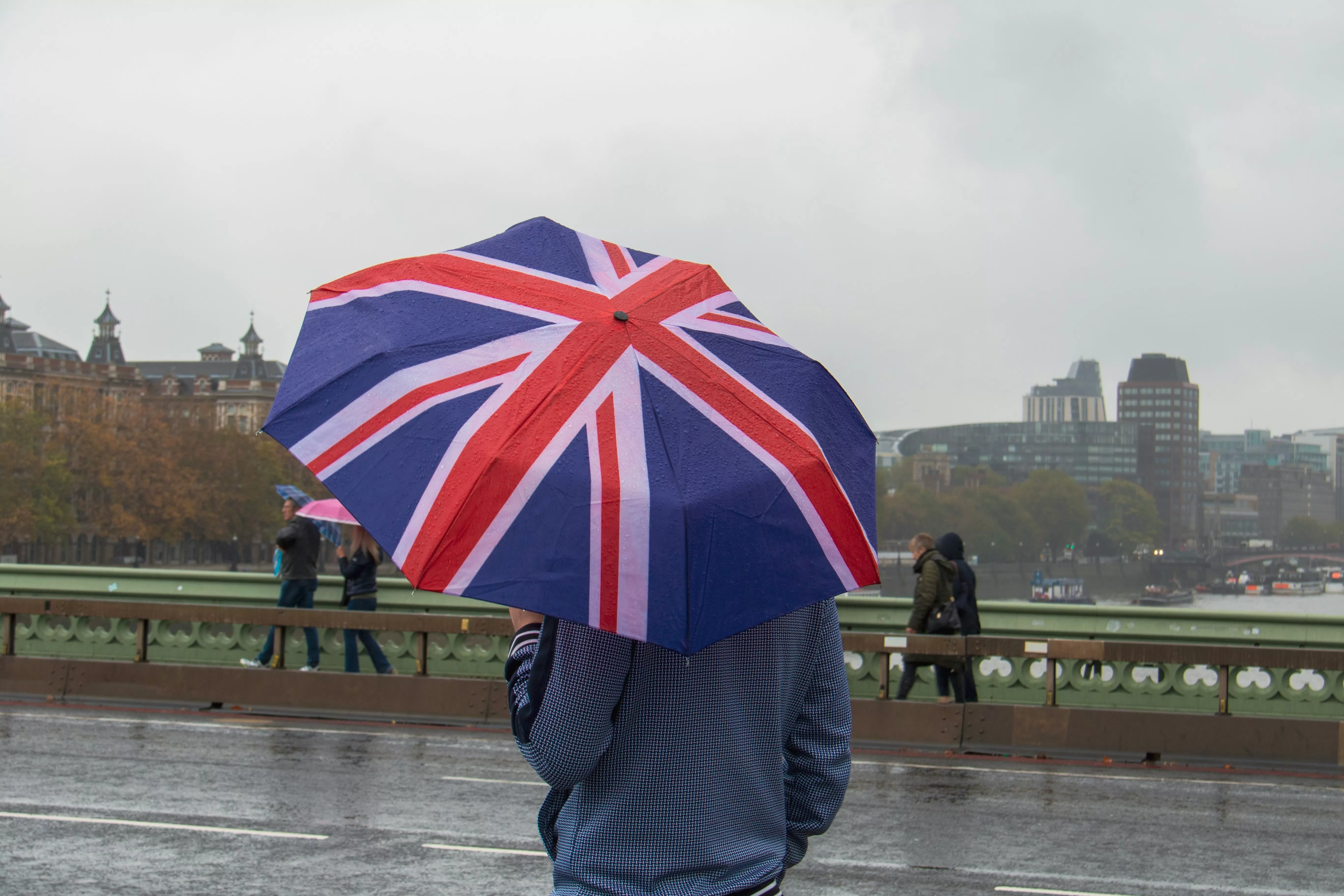 Can You Buy a House in the UK on a Work Visa? Mortgage Options and Legal Requirements Explained