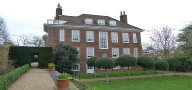 Uxbridge Property Search: Find Your Ideal House for Sale