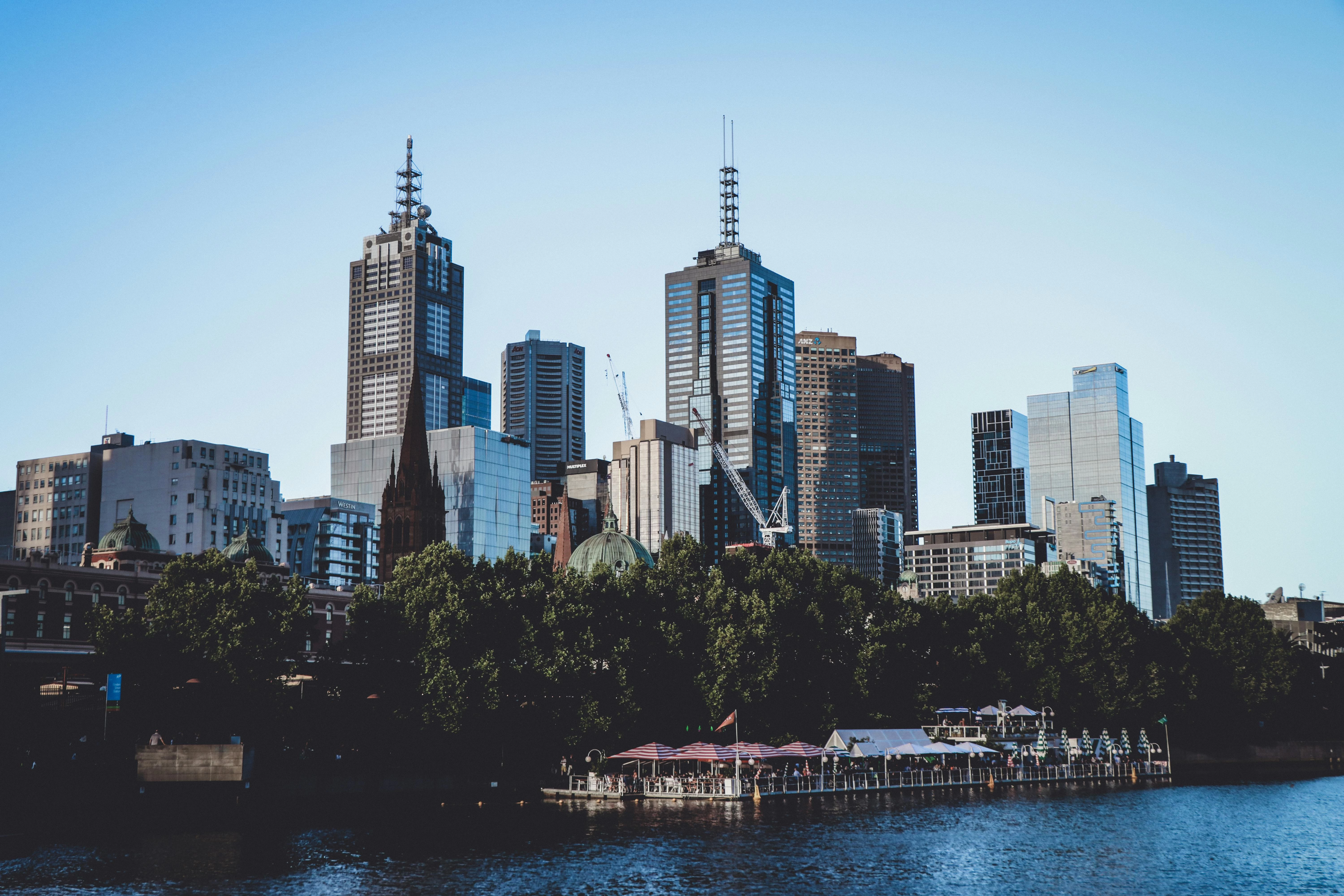 Is Buying an Apartment in Melbourne CBD a Good Investment? Location Insights & ROI