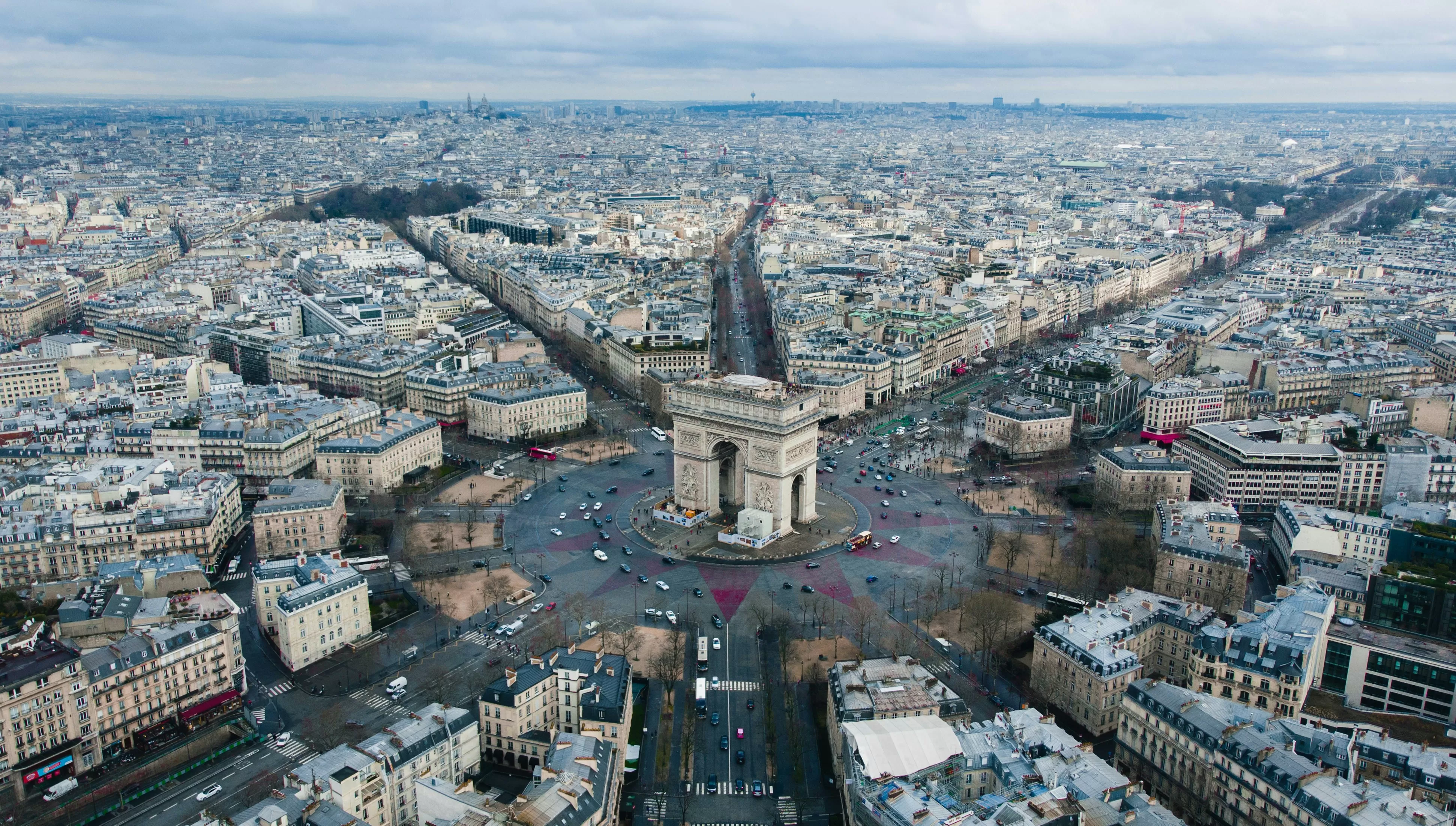Selling a House in France: Legal Process, Taxes, and Expert Tips