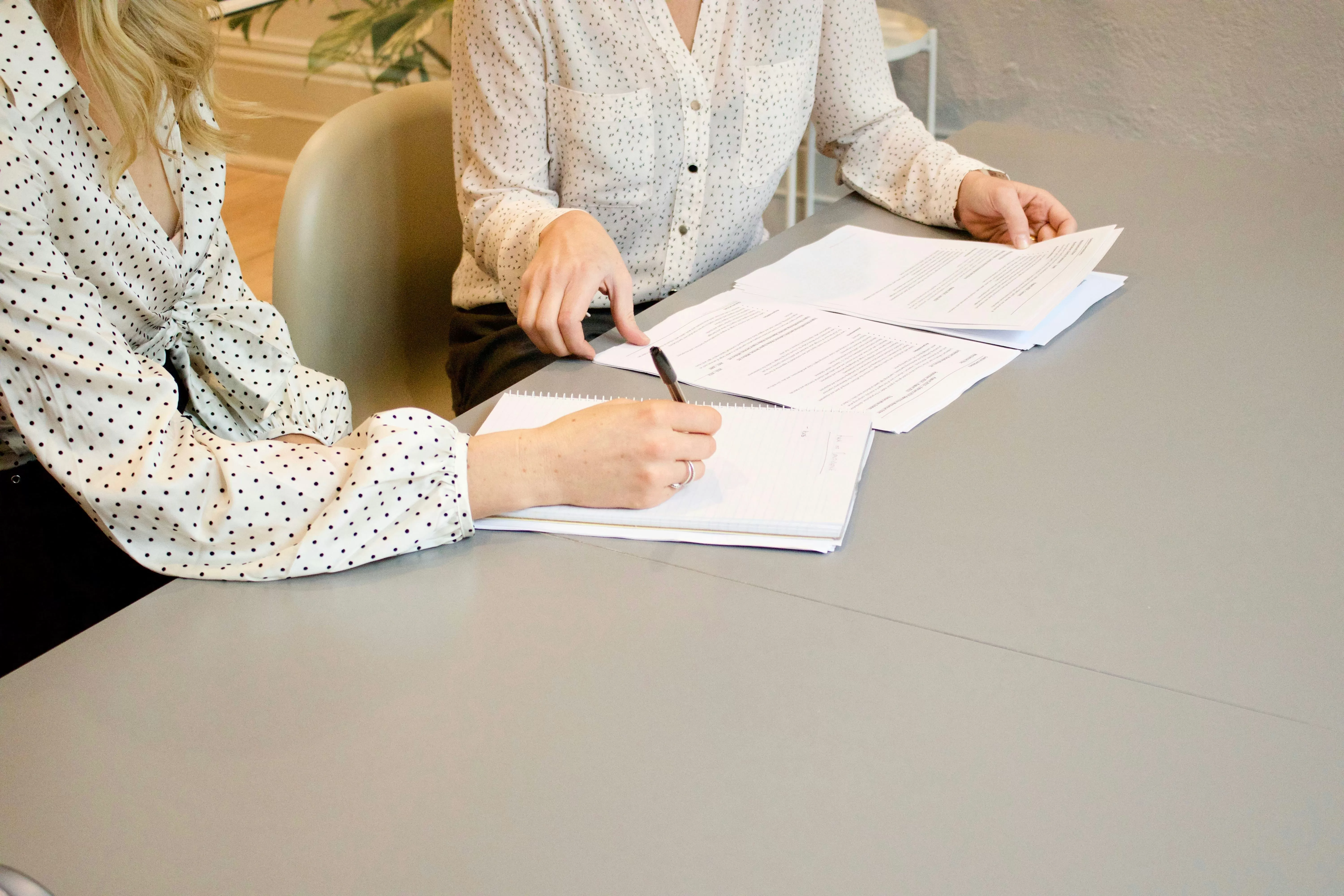Selling a Property Conveyancing Process: Documents Required, Fees and Completion Steps