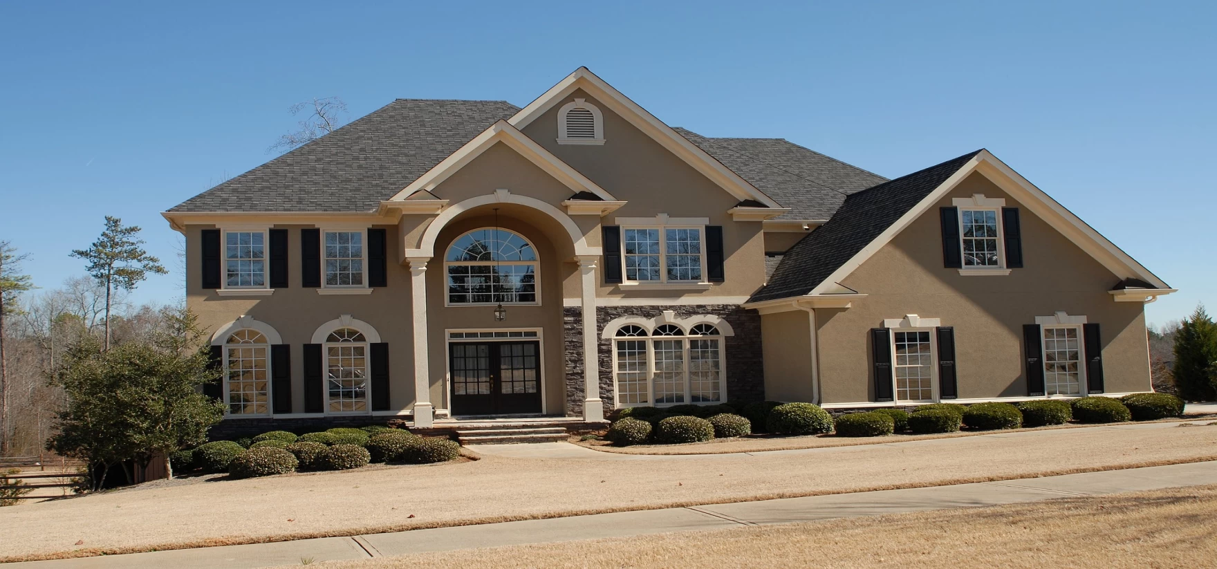 Should You Sell Your House Now or Wait? | EstateAgentPower.Com
