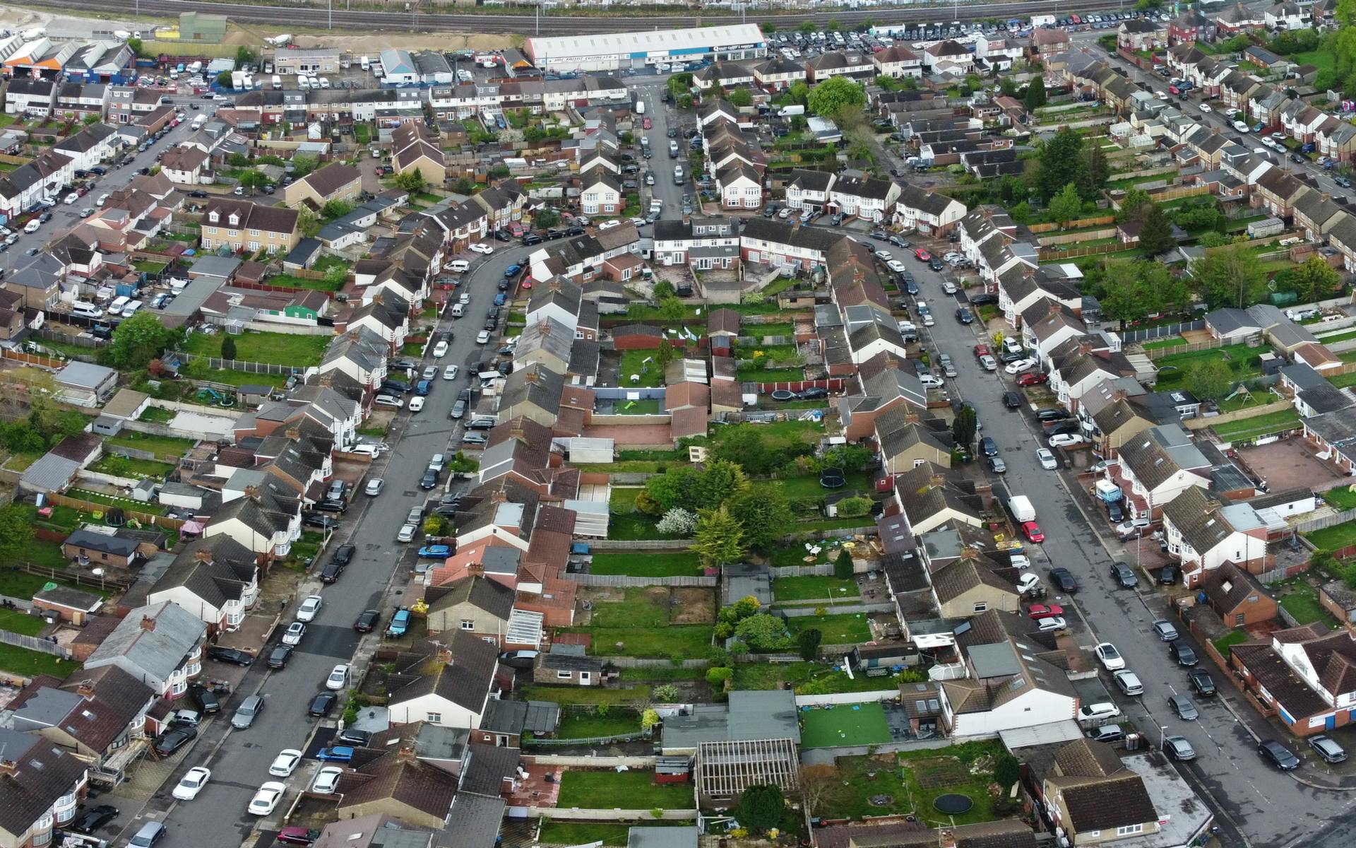 What Kind of Homes Can You Buy in the UK as a Foreigner?